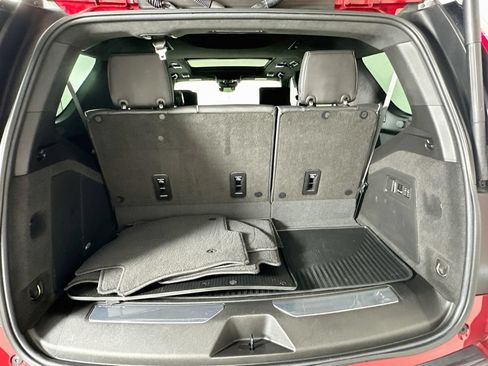 Used 2024 Cadillac Escalade Sport Platinum w/ LPO, Floor Liner Package AWD/4WD image 30