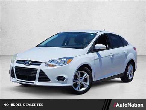 Used 2013 Ford Focus SE w/ SE Winter Pkg FWD image 1