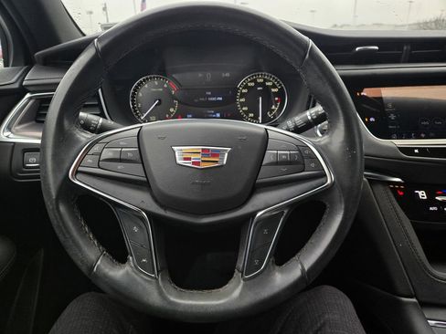 Used 2023 Cadillac XT5 Luxury image 13