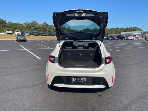 Used 2023 Toyota Corolla SE image 16