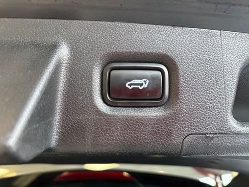 Used 2020 Hyundai Santa Fe Limited image 13