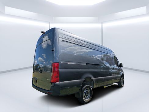 New 2025 Mercedes-Benz Sprinter 2500 image 5