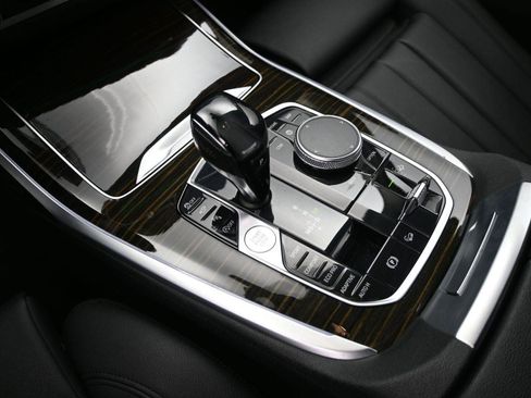 Used 2020 BMW X7 xDrive40i w/ Premium Package image 5