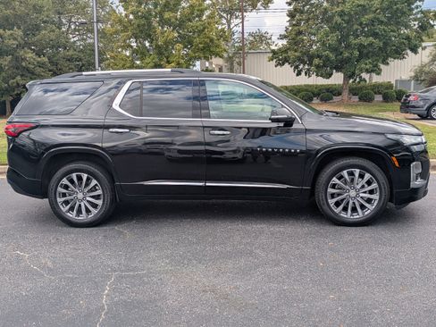 Used 2022 Chevrolet Traverse Premier w/ LPO, Floor Liner Package image 3