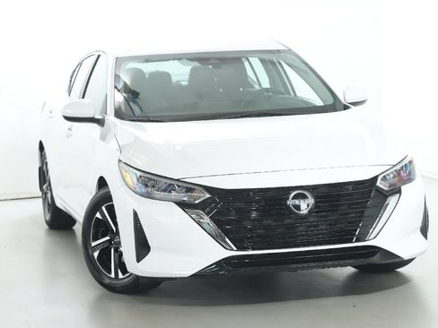 Certified 2024 Nissan Sentra SV FWD image 2