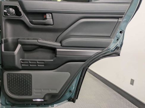 Used 2025 Toyota 4Runner TRD Off-Road Premium image 25