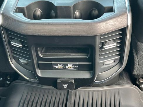 New 2026 RAM 2500 Laramie w/ Sport Appearance Package AWD/4WD image 17