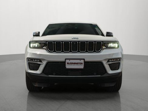 Used 2022 Jeep Grand Cherokee Limited 4xe w/ Luxury Tech Group II AWD/4WD image 2
