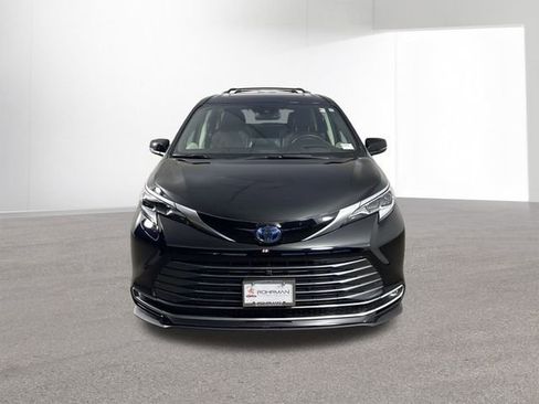 Used 2022 Toyota Sienna Platinum image 27