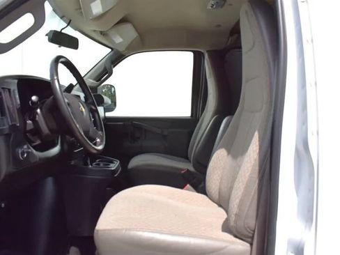 Used 2021 Chevrolet Express 2500 Extended w/ Driver Convenience Package RWD image 10