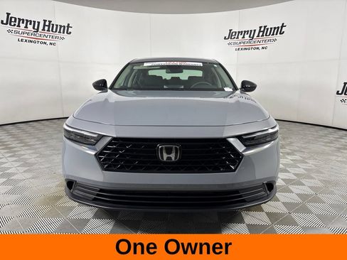 Used 2025 Honda Accord SE image 3