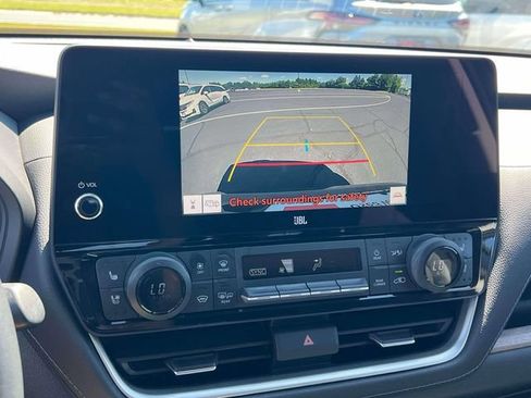 Certified 2024 Toyota Grand Highlander AWD image 14
