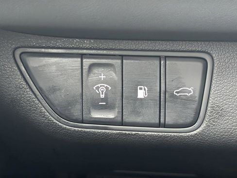 Used 2026 Genesis G70 2.5T Prestige image 48