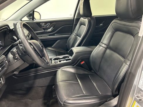 Used 2022 Lincoln Corsair AWD w/ Equipment Group 101A image 9