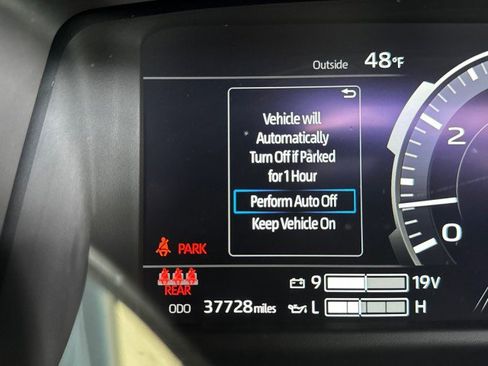 Used 2024 Toyota Tundra Platinum AWD/4WD image 14