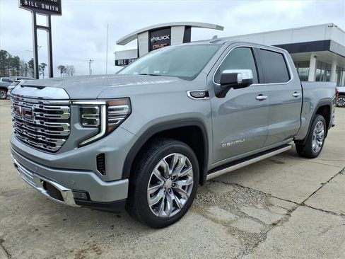 Used 2024 GMC Sierra 1500 Denali image 3