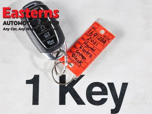 Used 2021 Hyundai Elantra SEL w/ Convenience + Premium Package FWD image 25