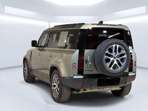 Used 2020 Land Rover Defender 110 HSE AWD/4WD image 3