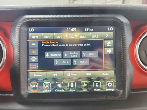 Used 2020 Jeep Gladiator Rubicon AWD/4WD image 24