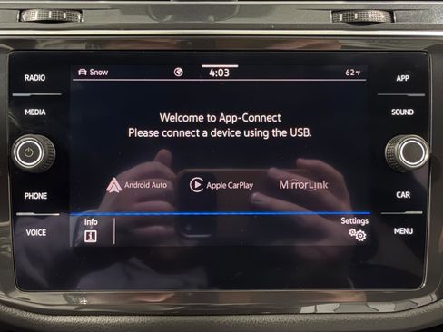 Used 2022 Volkswagen Tiguan SE R-Line image 13