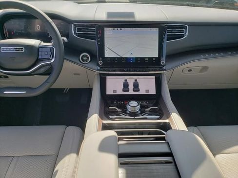 New 2024 Jeep Grand Wagoneer Series I AWD/4WD image 9