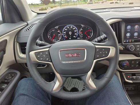 Used 2024 GMC Terrain Denali w/ Denali Premium Package AWD/4WD image 20
