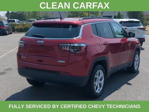 Used 2024 Jeep Compass Latitude AWD/4WD image 6