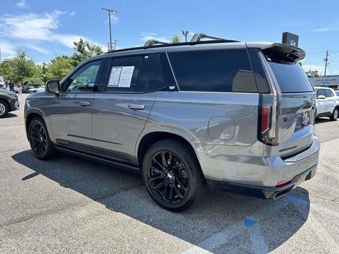 Used 2022 Cadillac Escalade Sport w/ Touring Package AWD/4WD image 4
