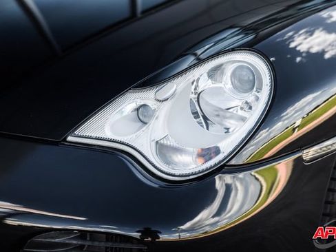 Used 2004 Porsche 911 Carrera 4S AWD/4WD image 49