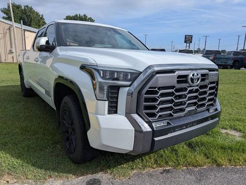 Used 2026 Toyota Tundra Platinum w/ TRD Off-Road Package AWD/4WD image 13