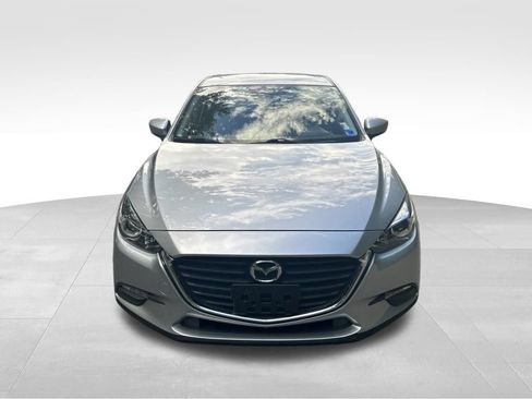 Used 2018 MAZDA MAZDA3 Touring FWD image 9