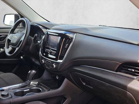 Used 2020 Chevrolet Traverse LS FWD image 15