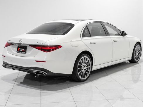 Used 2022 Mercedes-Benz S 580 4MATIC Sedan image 4