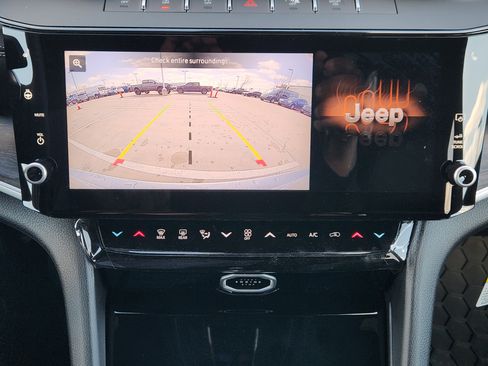 New 2026 Jeep Grand Cherokee Altitude RWD image 14