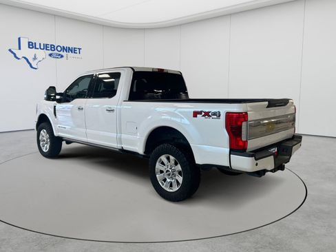 Used 2017 Ford F250 Platinum w/ Platinum Ultimate Package AWD/4WD image 7