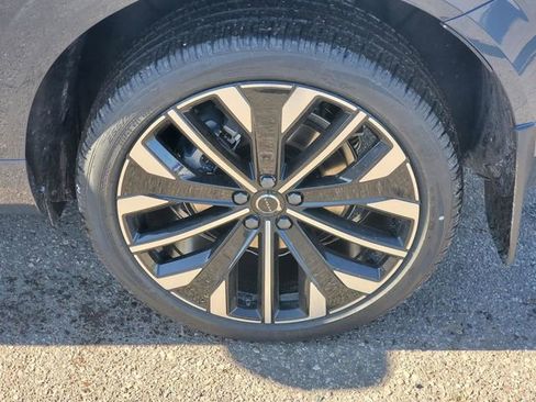 New 2026 Volvo XC60 T8 Ultra w/ Protection Package Premier image 7