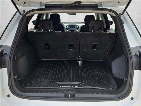 Used 2020 Chevrolet Equinox LS AWD/4WD image 12