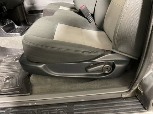 Used 2011 Ford Ranger XLT image 14