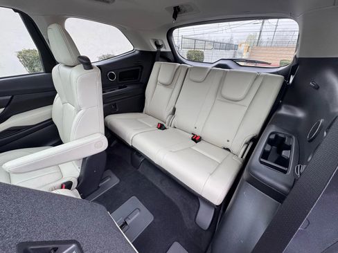 Used 2022 Subaru Ascent Limited w/ Technology Package image 18