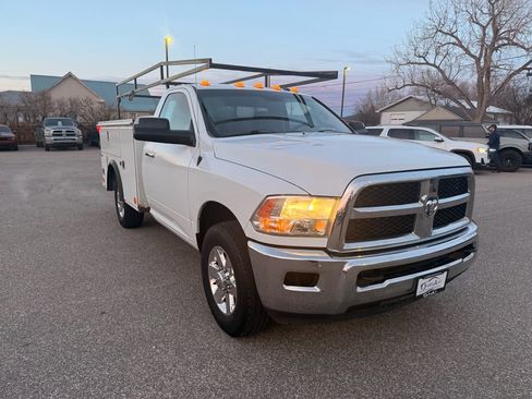 Used 2015 RAM 2500 SLT w/ Luxury Group image 4