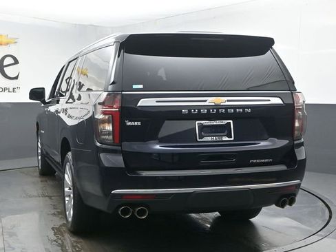 Used 2024 Chevrolet Suburban Premier w/ Premium Package 2 AWD/4WD image 40