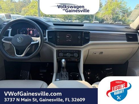 Certified 2021 Volkswagen Atlas SEL AWD/4WD image 16