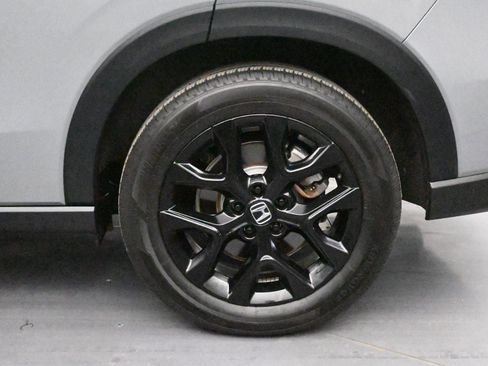 Used 2024 Honda HR-V Sport image 11