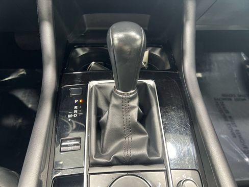 Used 2024 MAZDA MAZDA3 s FWD image 19