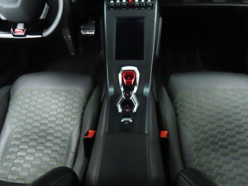 Used 2023 Lamborghini Huracan EVO image 17