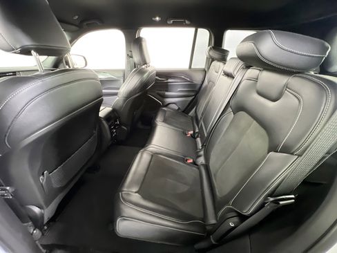 Used 2022 Jeep Grand Cherokee Altitude image 23