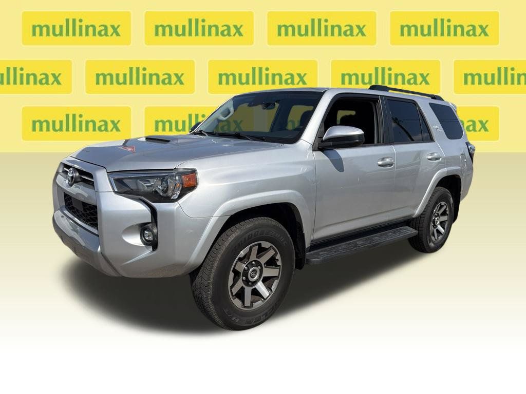 Used 2023 Toyota 4Runner TRD Off-Road AWD/4WD image 5