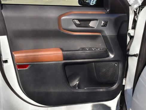 Used 2023 Ford Bronco Sport Outer Banks w/ Tech Package image 33