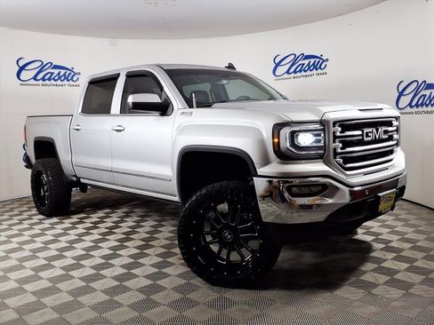 Used 2017 GMC Sierra 1500 SLT image 1