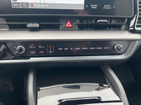 Certified 2023 Kia Sportage EX image 56